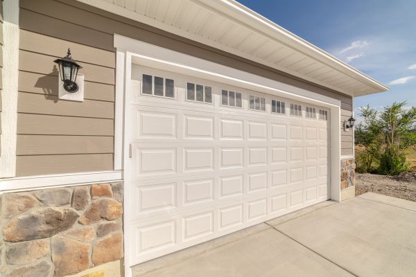 Cost of Garage Lifting in Cheyenne